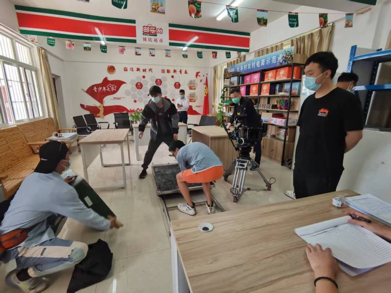 海林市广告片拍摄公司：极简主义践行者，少即是多的视觉哲学